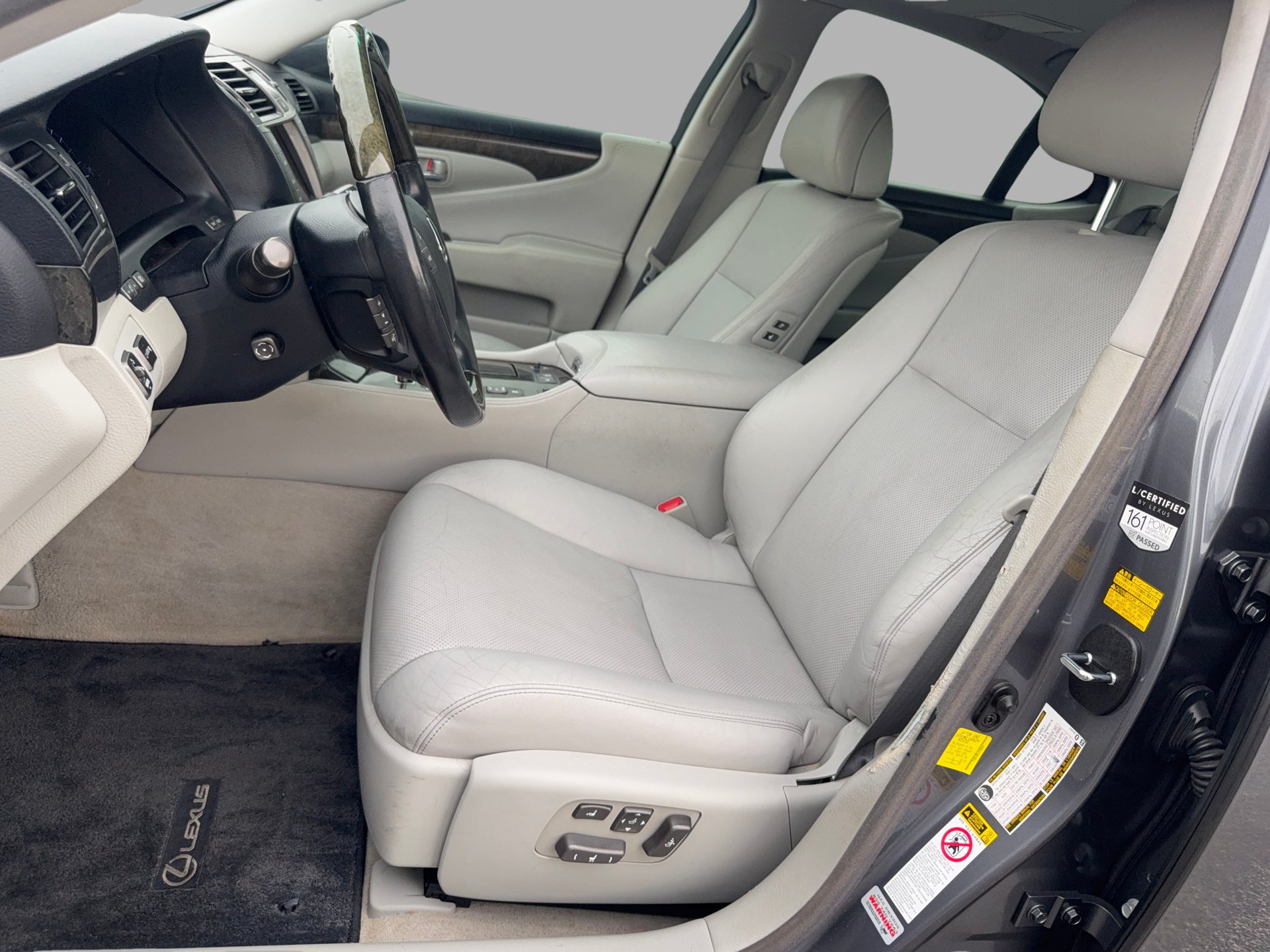 Used 2012 Lexus LS 460 w/ Comfort Pkg RWD image 11