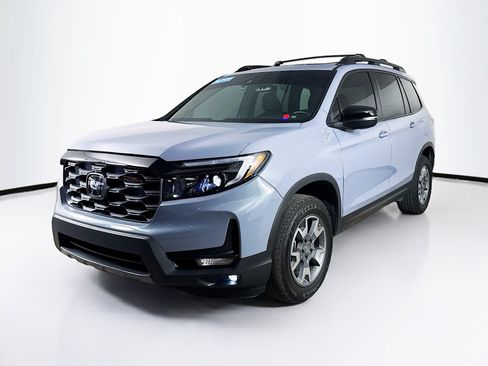 Certified 2023 Honda Passport TrailSport image 4