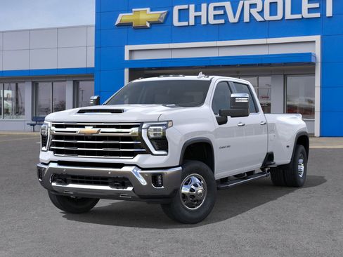 New 2026 Chevrolet Silverado 3500 LTZ image 6