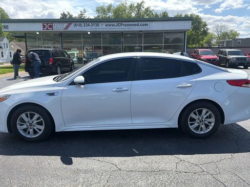 Used 2018 Kia Optima LX FWD image 8