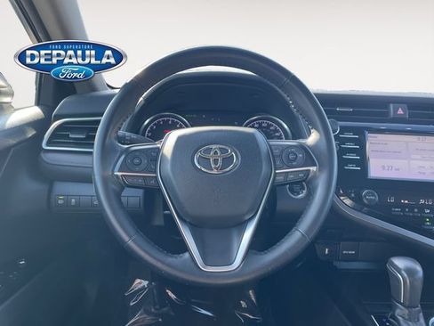 Used 2018 Toyota Camry XLE FWD image 15