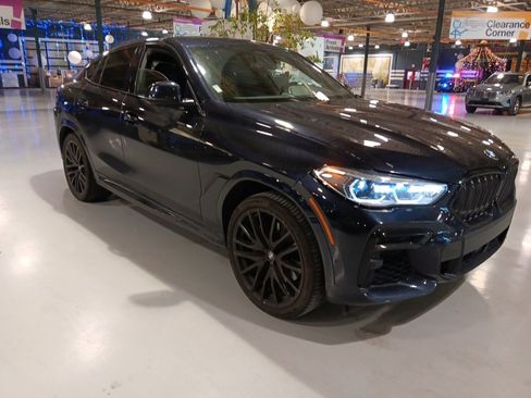 Certified 2023 BMW X6 xDrive40i w/ Executive Package image 4
