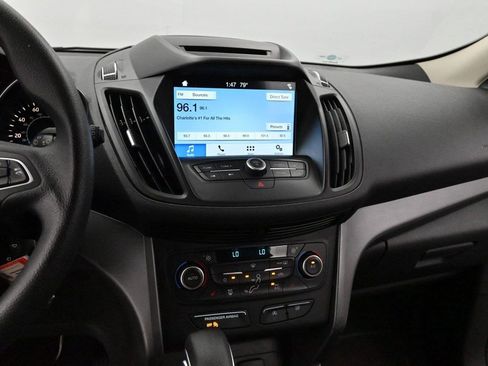 Used 2018 Ford Escape SE w/ SE Sync 3 Package FWD image 19
