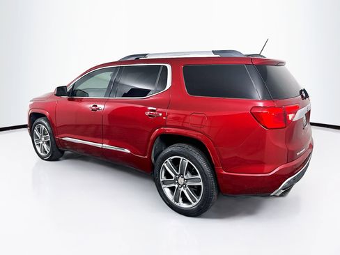 Used 2019 GMC Acadia Denali image 5