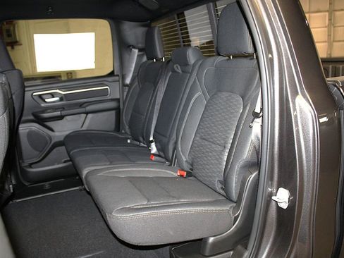 New 2026 RAM 1500 4x4 Crew Cab image 28