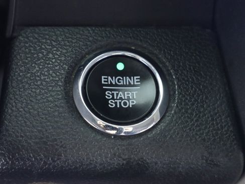 Used 2020 Ford F150 Lariat image 27