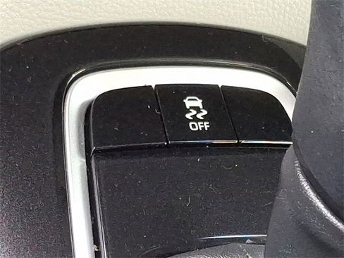 Used 2022 Toyota Corolla LE image 23