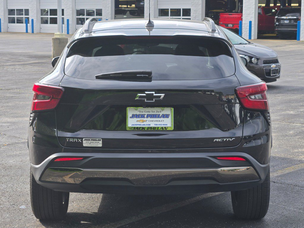 Used 2025 Chevrolet Trax ACTIV w/ Driver Confidence Package FWD image 12