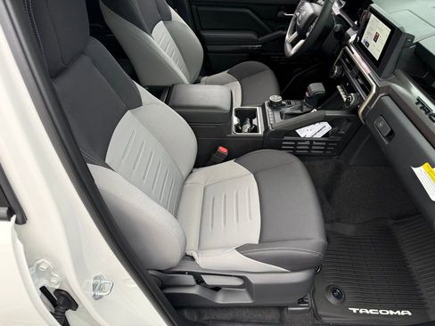 New 2025 Toyota Tacoma TRD Off-Road image 43