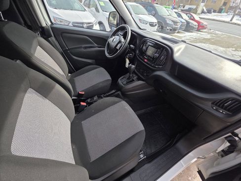 Used 2021 RAM ProMaster City Tradesman image 9