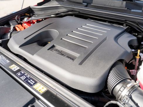 New 2025 Land Rover Range Rover Sport Dynamic SE image 24