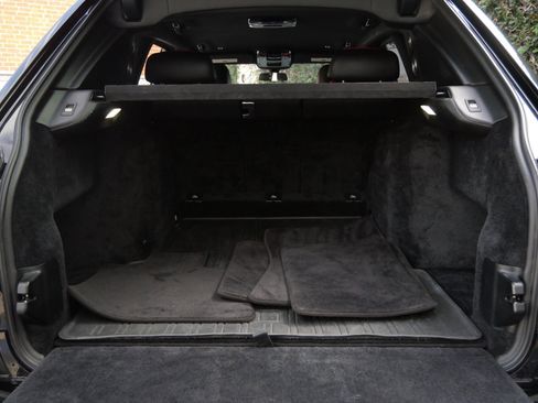 Certified 2020 Rolls-Royce Cullinan Black Badge image 31