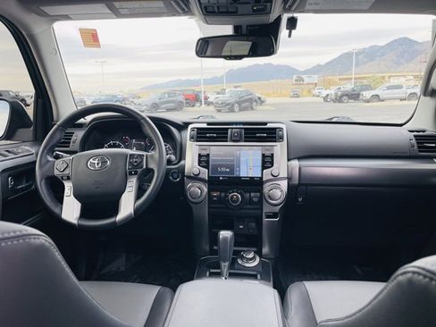 Used 2023 Toyota 4Runner SR5 Premium image 15