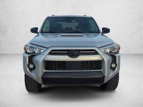 Used 2021 Toyota 4Runner Venture w/ Moonroof Package AWD/4WD image 2