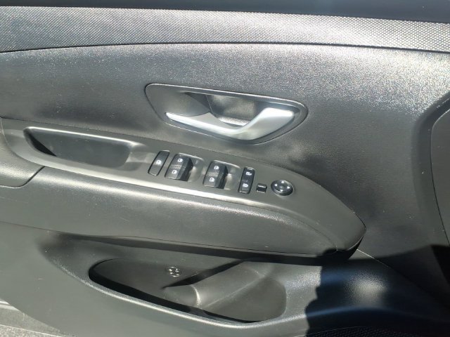 Used 2023 Hyundai Tucson SEL AWD/4WD image 16