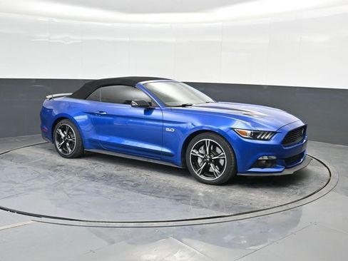 Used 2017 Ford Mustang GT Premium image 5