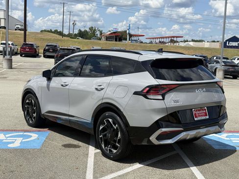 Used 2023 Kia Sportage SX FWD image 3