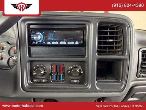 Used 2007 Chevrolet Silverado 2500 LT w/ Heavy-Duty Power Package image 28