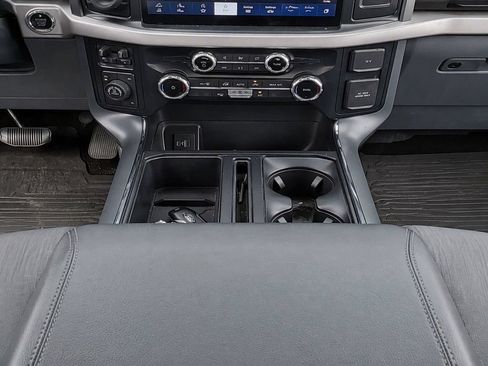 Used 2022 Ford F150 XLT w/ Equipment Group 302A High AWD/4WD image 30