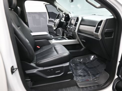 Used 2020 Ford F250 Lariat w/ Lariat Ultimate Package AWD/4WD image 21