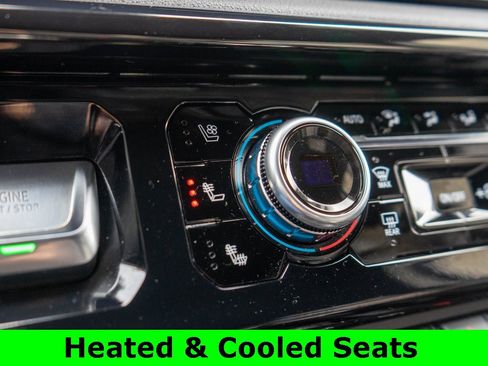 Used 2024 GMC Sierra 1500 AT4 w/ Technology Package image 28