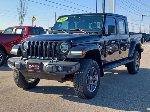 Used 2021 Jeep Gladiator 80th Anniversary AWD/4WD image 2