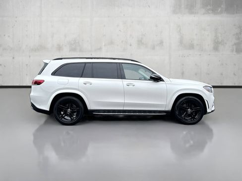Used 2022 Mercedes-Benz GLS 450 4MATIC image 8