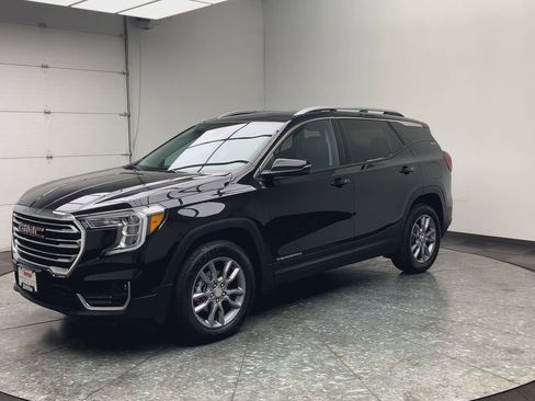 Certified 2024 GMC Terrain SLT image 37