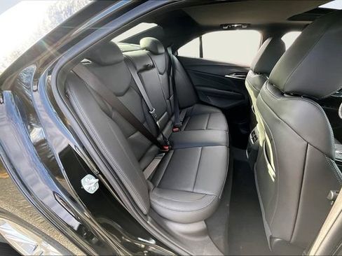 Used 2025 Cadillac CT4 Luxury image 25
