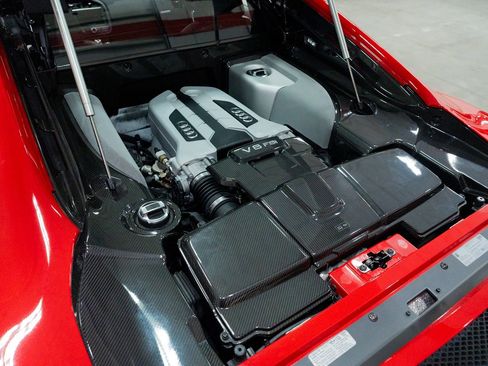 Used 2014 Audi R8 V8 w/ Convenience Package image 50