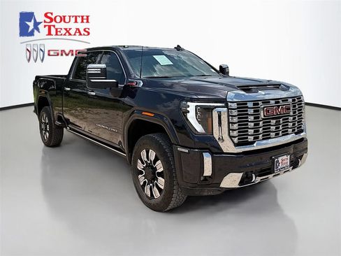 Used 2026 GMC Sierra 2500 Denali w/ Denali Reserve Package AWD/4WD image 1