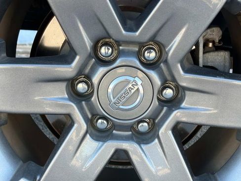 Used 2019 Nissan Frontier PRO-4X AWD/4WD image 14