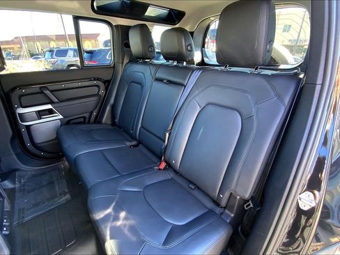 Used 2024 Land Rover Defender 110 S image 20