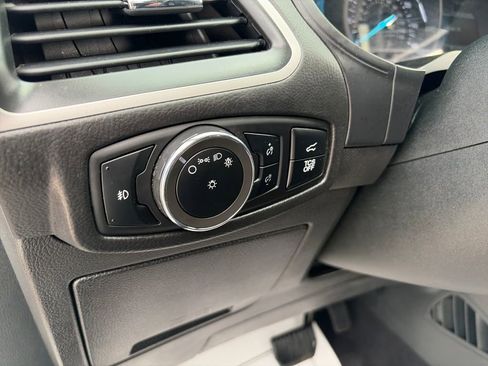 Used 2024 Ford Edge SEL w/ Convenience Package image 18