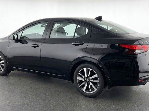 Used 2025 Nissan Versa SV FWD image 6