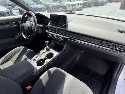 Used 2022 Honda Civic Sport image 14