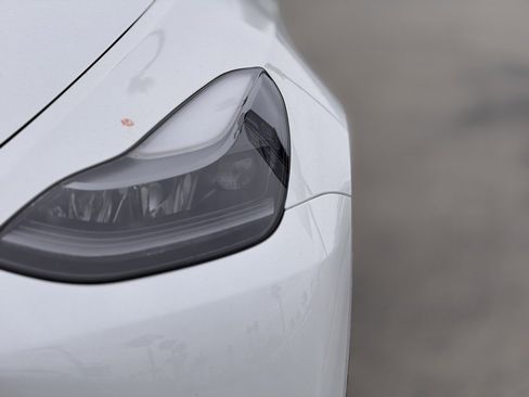 Used 2023 Tesla Model Y Long Range image 8