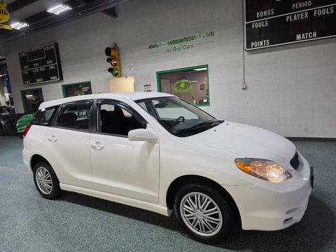 Used 2004 Toyota Matrix AWD image 4