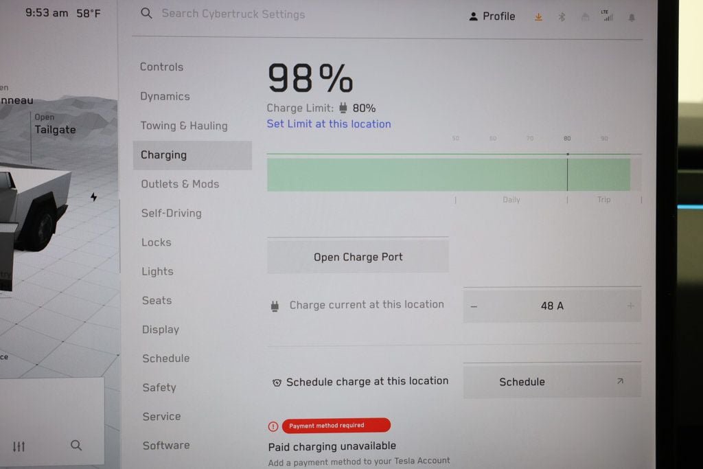 Used 2025 Tesla Cybertruck AWD Crew Cab image 18