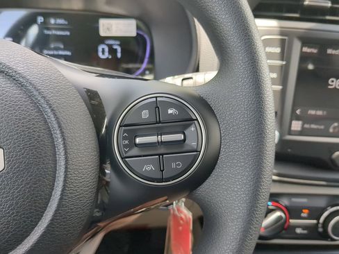 New 2025 Kia Soul LX image 20