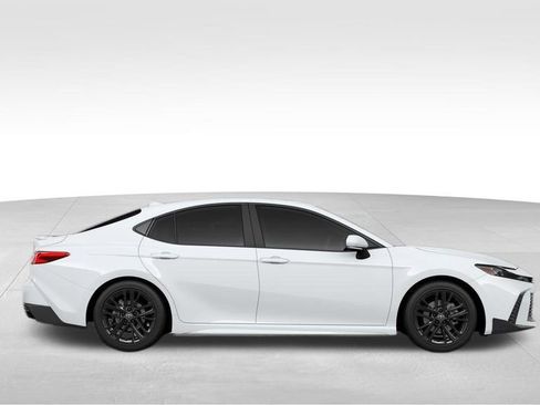 New 2026 Toyota Camry SE image 12