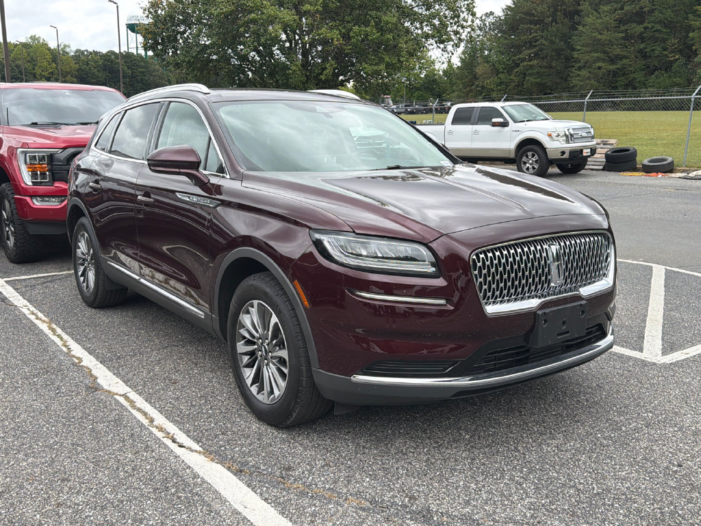 Used 2023 Lincoln Nautilus AWD w/ Premium Package image 18