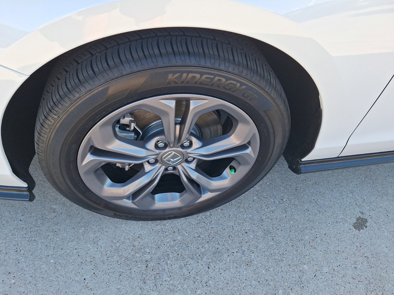 Used 2026 Honda Accord EX-L image 11