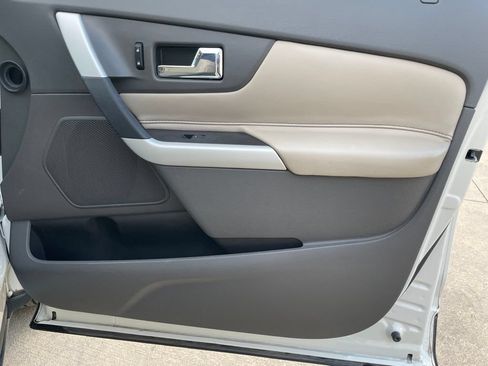 Used 2013 Ford Edge SE FWD image 24