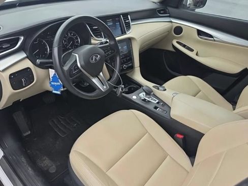 Used 2021 INFINITI QX50 Luxe AWD/4WD image 3