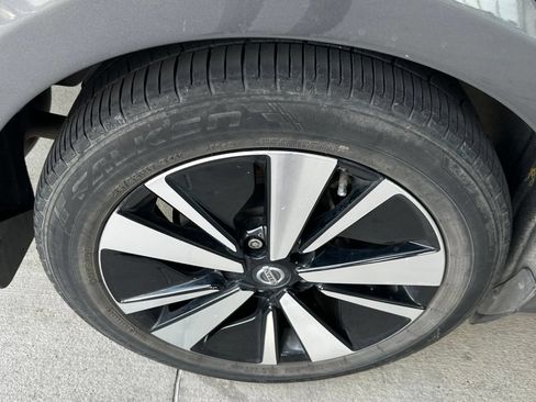 Used 2022 Nissan Altima 2.5 SV FWD image 14