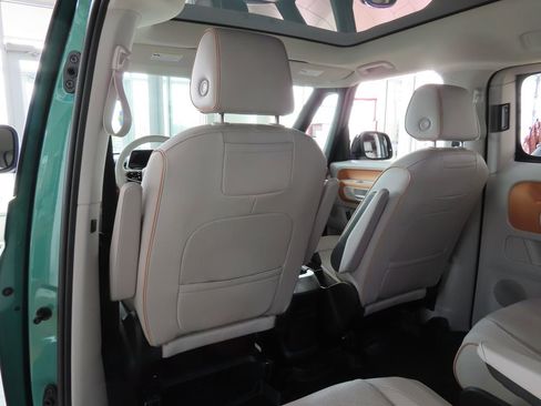 New 2025 Volkswagen ID. Buzz 1st Edition AWD/4WD image 19