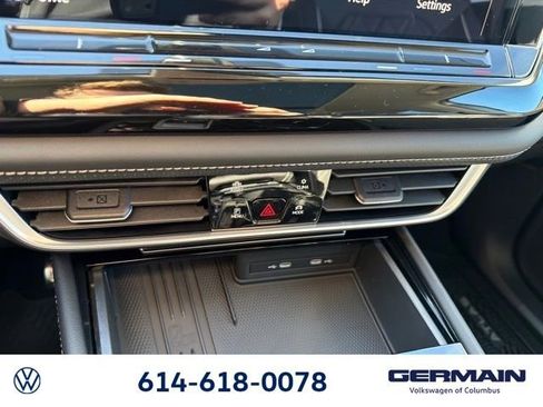 New 2026 Volkswagen Atlas SEL Premium R-Line AWD/4WD image 32