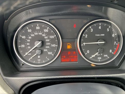 Used 2011 BMW 335i Coupe image 17