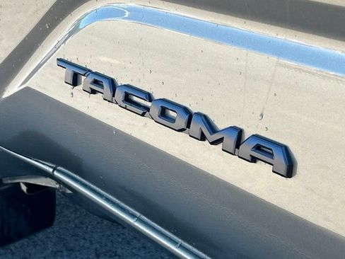 Certified 2026 Toyota Tacoma TRD Off-Road AWD/4WD image 12